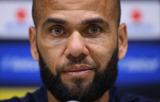 La novia de Isco se burla de Dani Alves luego de cambiar otra vez su versión y agita las redes sociales