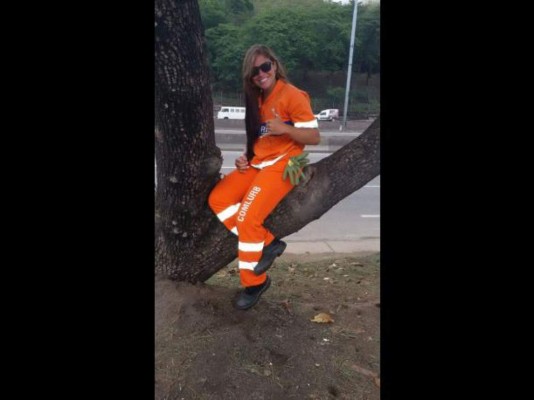 Rita Mattos, una barrendera que conquista Brasil y que es amante al fútbol