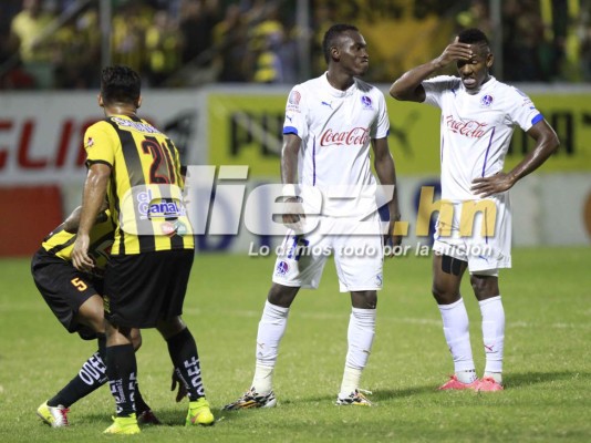 La mejores imágenes del clásico España Olimpia