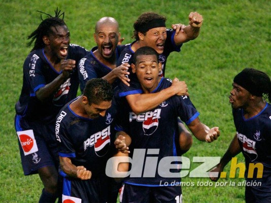 Imágenes de las últimas finales entre Olimpia y Motagua