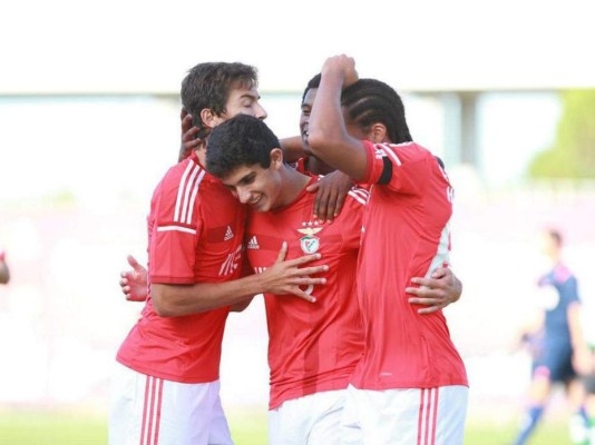 Hoy se estrenó con gol en Champions el nuevo Cristiano Ronaldo