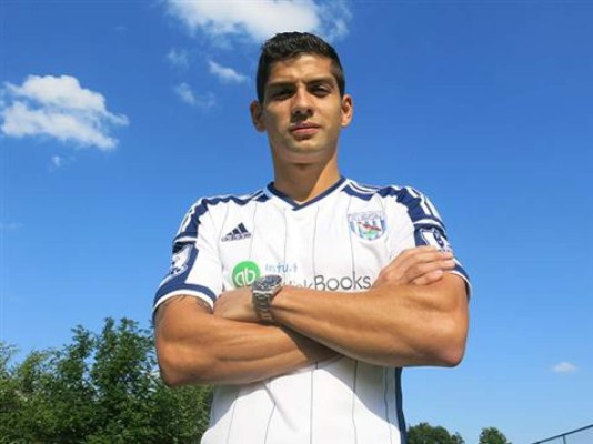 Cristian Gamboa, oficializado como nuevo jugador del West Brom