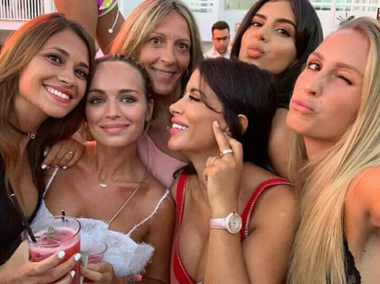 Con bella compañía: La memorable fiesta en Ibiza de Messi, Luis Suárez, Fábregas y Jordi Alba