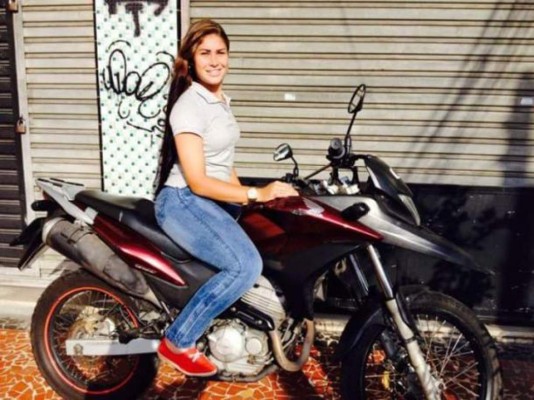 Rita Mattos, una barrendera que conquista Brasil y que es amante al fútbol