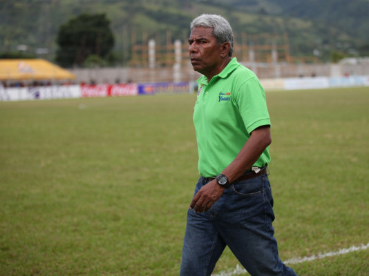 Héctor Castellón tiene apoyo en Real Sociedad