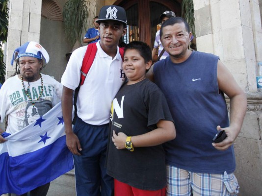 El álbum del 'Choco' Lozano: De tocar el tambo en barrio el Patrol al Tenerife