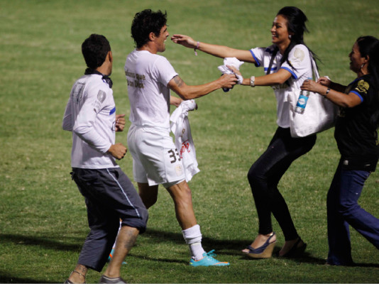 OLIMPIA TRICAMPEON APERTURA 2012