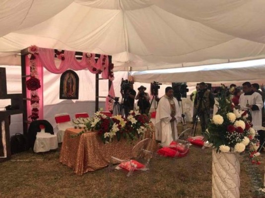 ¡UNA LOCURA! Los XV de Rubí, en fotografías