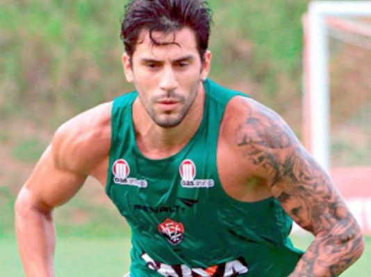 Los escándalos que ha tenido Jonathan Ferrari, exjugador de Olimpia, en Argentina