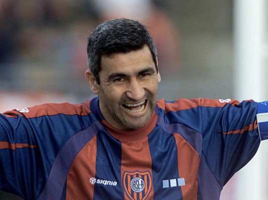 Los 10 futbolistas que le ganaron la batalla al cáncer