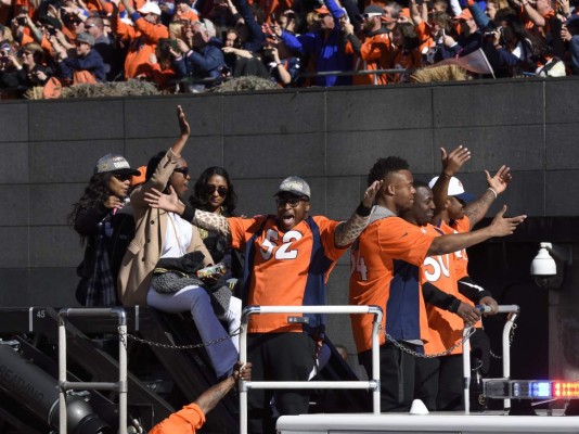 Así fue la espectacular celebración de los Broncos tras ganar el Super Bowl