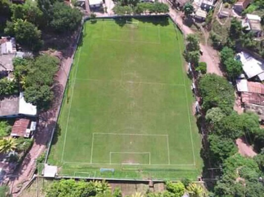 Honduras: Las bonitas canchas donde se juega fútbol burocrático