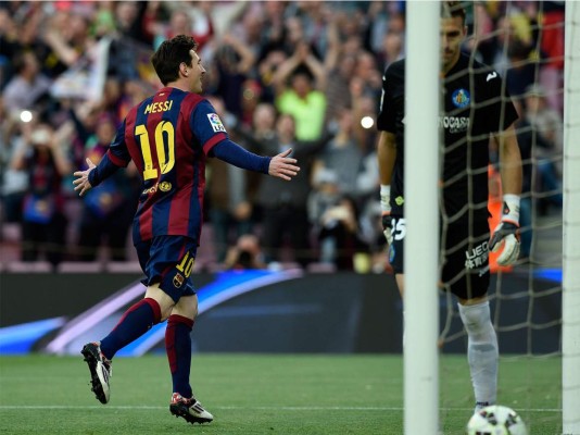 Barcelona aplasta 6-0 al Getafe en el Camp Nou .