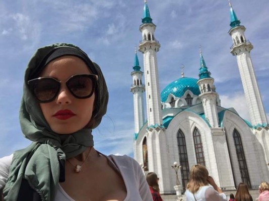 Melanie Pavola, la aficionada más sexy de México que apoyará en el Mundial