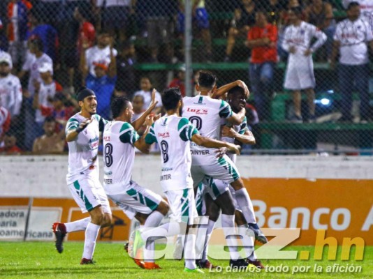 No se vio en TV: La frustración de Troglio por la segunda derrota de Olimpia y la locura en el Excélsior