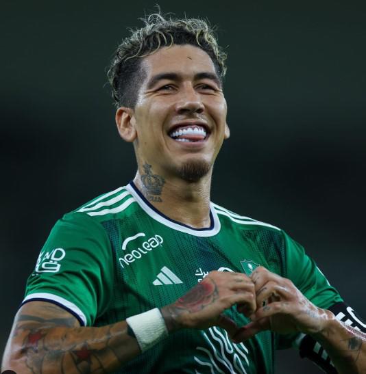 Así es la nueva vida del jugador brasileño Roberto Firmino, quien se convirtió en pastor evangélico y hasta fundó su iglesia