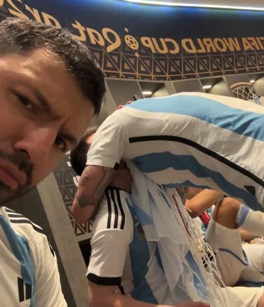 Hubo “perreo intenso”: La celebración íntima de Argentina en su camerino; le dejaron un dardo a Mbappé y Camavinga