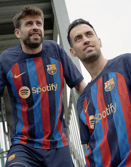 Así es la nueva equipación del FC Barcelona inspirada en los Juegos Olímpicos de 1992 y estrena nuevos logos