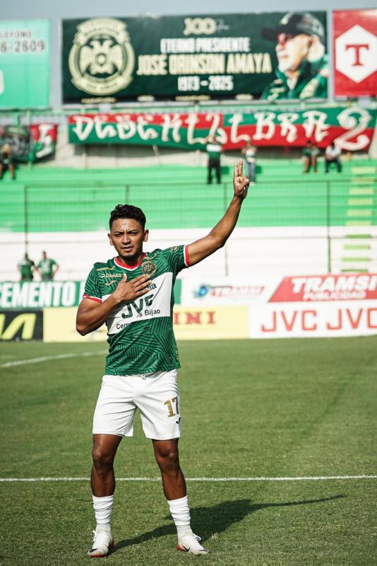 ¡Partido de locos! Alexy Vega fue el héroe; dos expulsiones a Real España y disturbios entre las barras afuera del Yankel