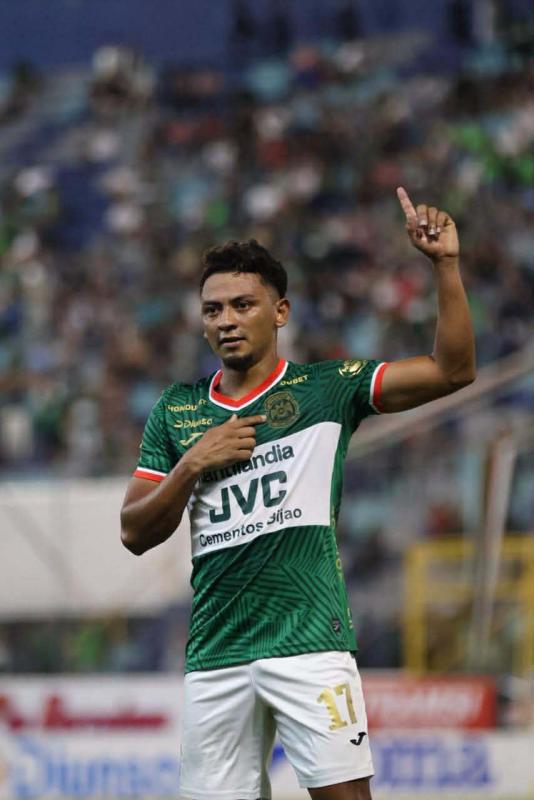 Choloma desató el terremoto en Real España, traición a la Máquina; jugador cortado en Marathón llega al estadio