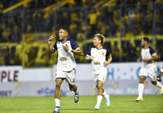 Christian Altamirano anotó un golazo al Real España con el que se puso arriba el Olancho FC.