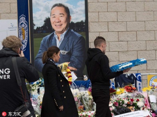 ¡Destrozado! Jamie Vardy y su reacción por la muerte del presidente del Leicester City