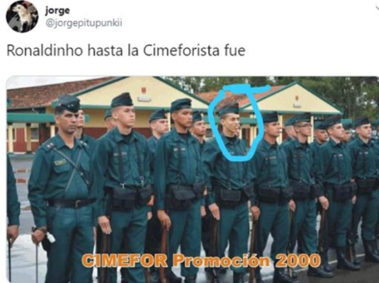 Ronaldinho, víctima favorita de los memes tras su detención en Paraguay por usa papeles falsos&nbsp;&nbsp;