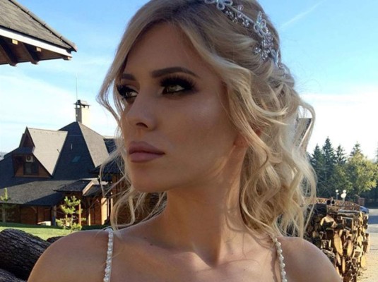 FOTOS: El jugador del Real Madrid, Luka Jovic, habría abandonado a su mujer por esta nueva conquista