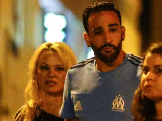 ¿Cómo luce? Pamela Anderson confirma que no se ha separado con Campeón del Mundo