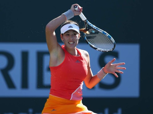 Garbiñe Muguruza, la sexi tenista que olvida derrota con provocativa foto