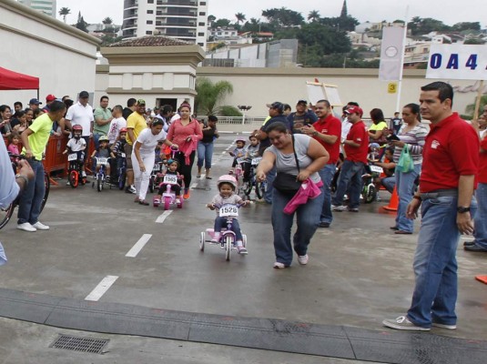 Éxito Vuelta Ciclística Infantil de EL HERALDO