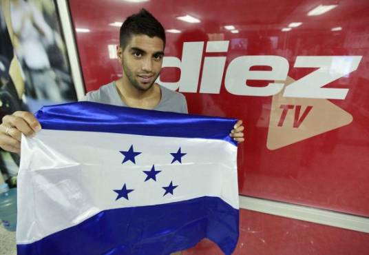 Jona MejÃ­a compartiÃ³ durante su visita en Diez en un videochat. Foto Wendell Escoto