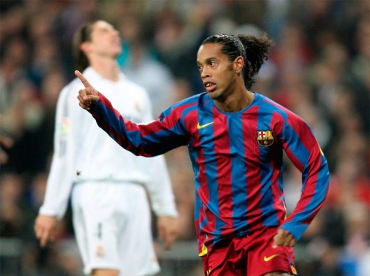 La larga carrera de Ronaldinho en imágenes