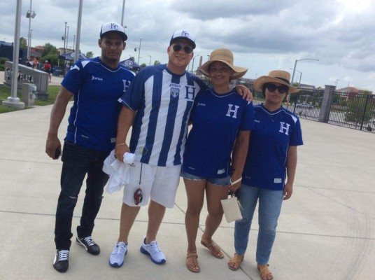 Kansas también se pone en ambiente con Honduras
