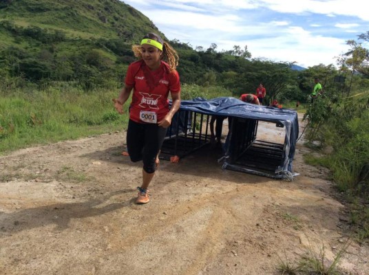 Adrenalina total en Tegucigalpa por el X-RUN DIEZ