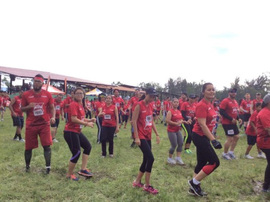 Adrenalina total en Tegucigalpa por el X-RUN DIEZ
