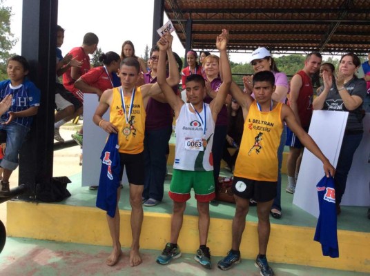 Adrenalina total en Tegucigalpa por el X-RUN DIEZ