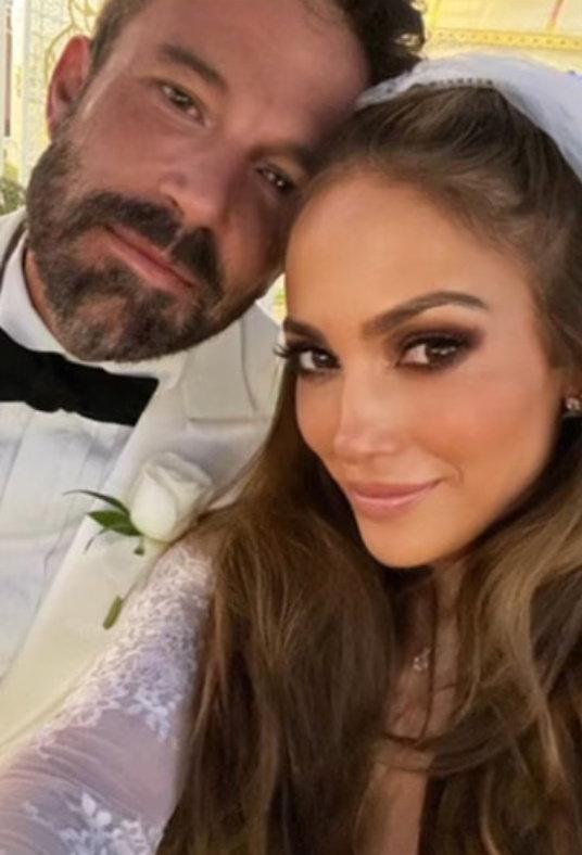 Así fue la boda secreta de Jennifer Lopez y Ben Affleck en Las Vegas: ‘‘Fue súper pequeña, ellos solo querían casarse’’