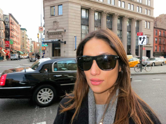 Melanie Winiger, la sexy presentadora de la Champions League.