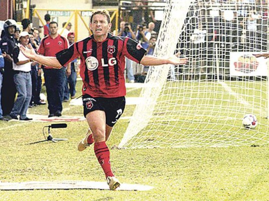 Futbolistas de renombre que pudieron jugar en Honduras con los cuatro grandes