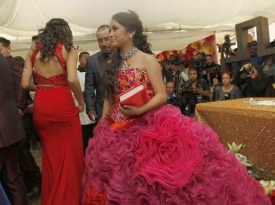 Entre muerte, acusaciones de fraude y política; así es la vida de Rubí tras su fiesta de XV años