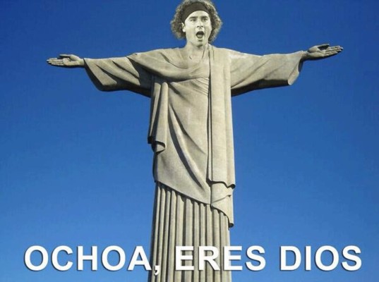 El ‘Memo’ en memes: Ochoa y su gran actuación ante Brasil