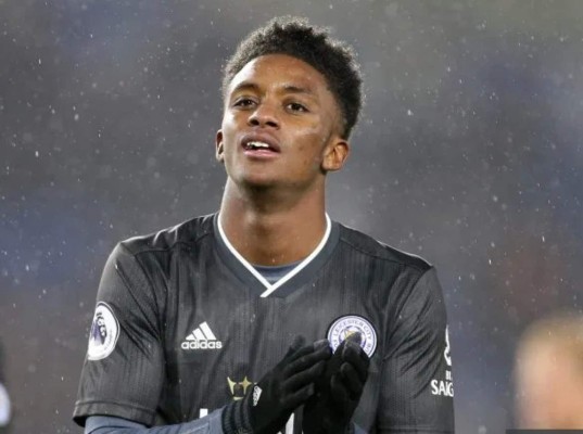 Lamentable: Sexy novia de futbolista de la Premier League fue asaltada desnuda en su casa