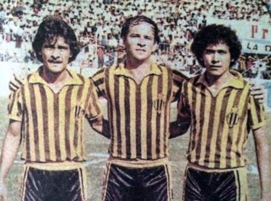 ¡Hasta con banca lujosa! El 11 histórico del Real España para presidente Elías Burbara