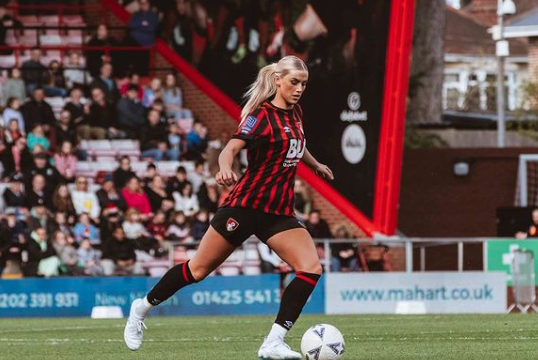 Argentino presentó a su novia futbolista y es una hermosura: ambos juegan para el mismo club