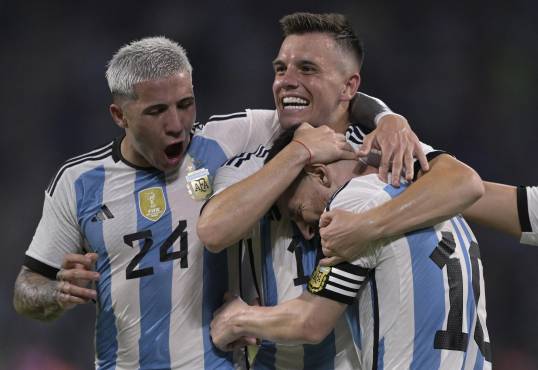 Messi llega a 102 goles con la Selección de Argentina en la goleada 7-0 a Curazao