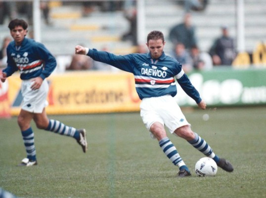 Los mejores lanzadores de tiro libre en la historia ¿Está Messi o Cristiano?