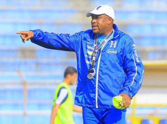 En diciembre del 2014, la Fenafuth, con Rafael Callejas al frente, decidió despedir a Medford de la Selección de Honduras.