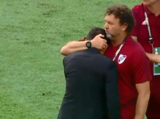Marcelo Gallardo rompe a llorar tras perder la final de la Copa Libertadores ante Flamengo
