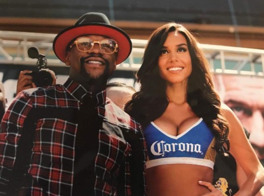 Kyra Keli, la bella modelo que distrajo a Floyd Mayweather